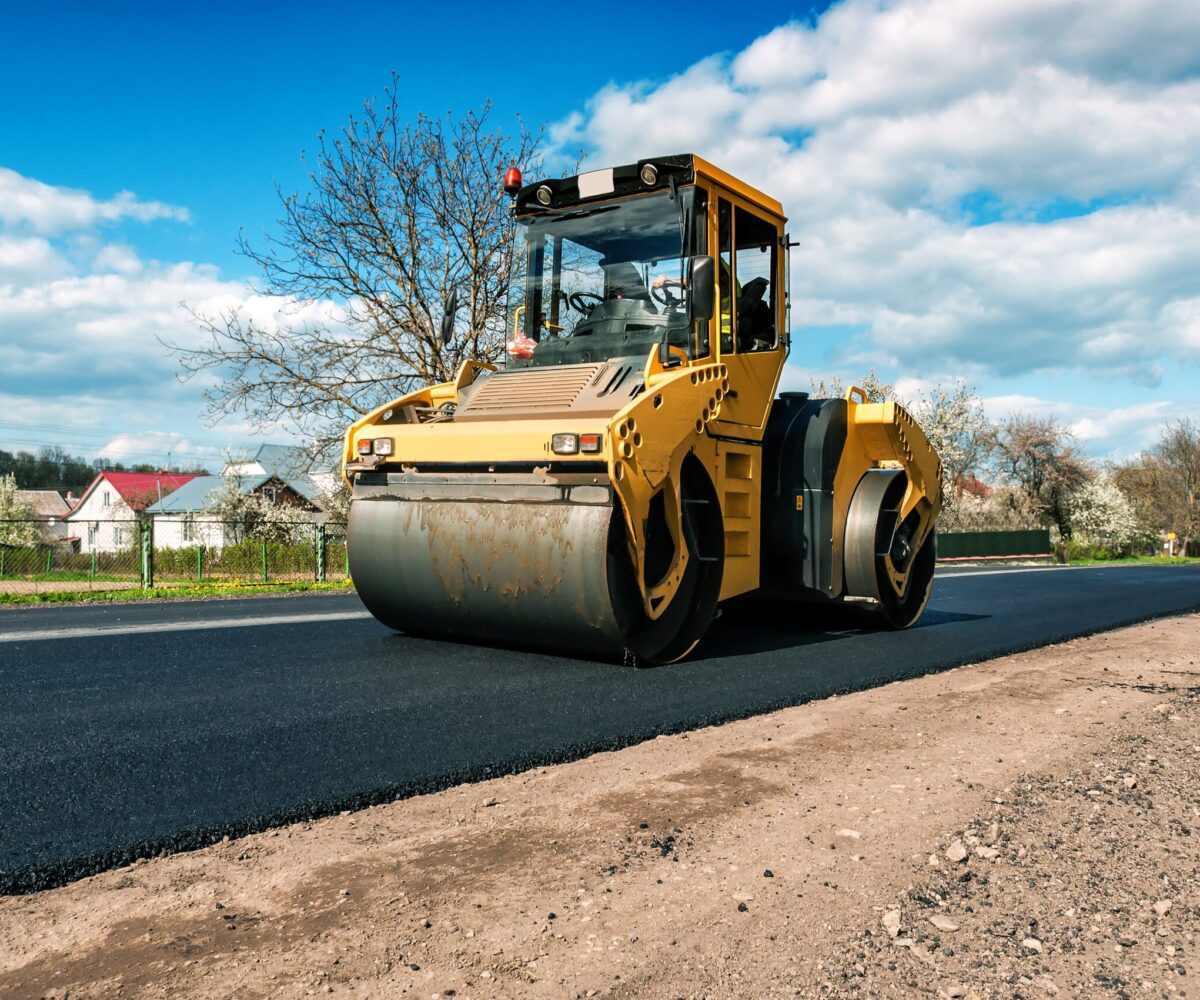 sickinger_bau_straßenbau_asphalt_walzen